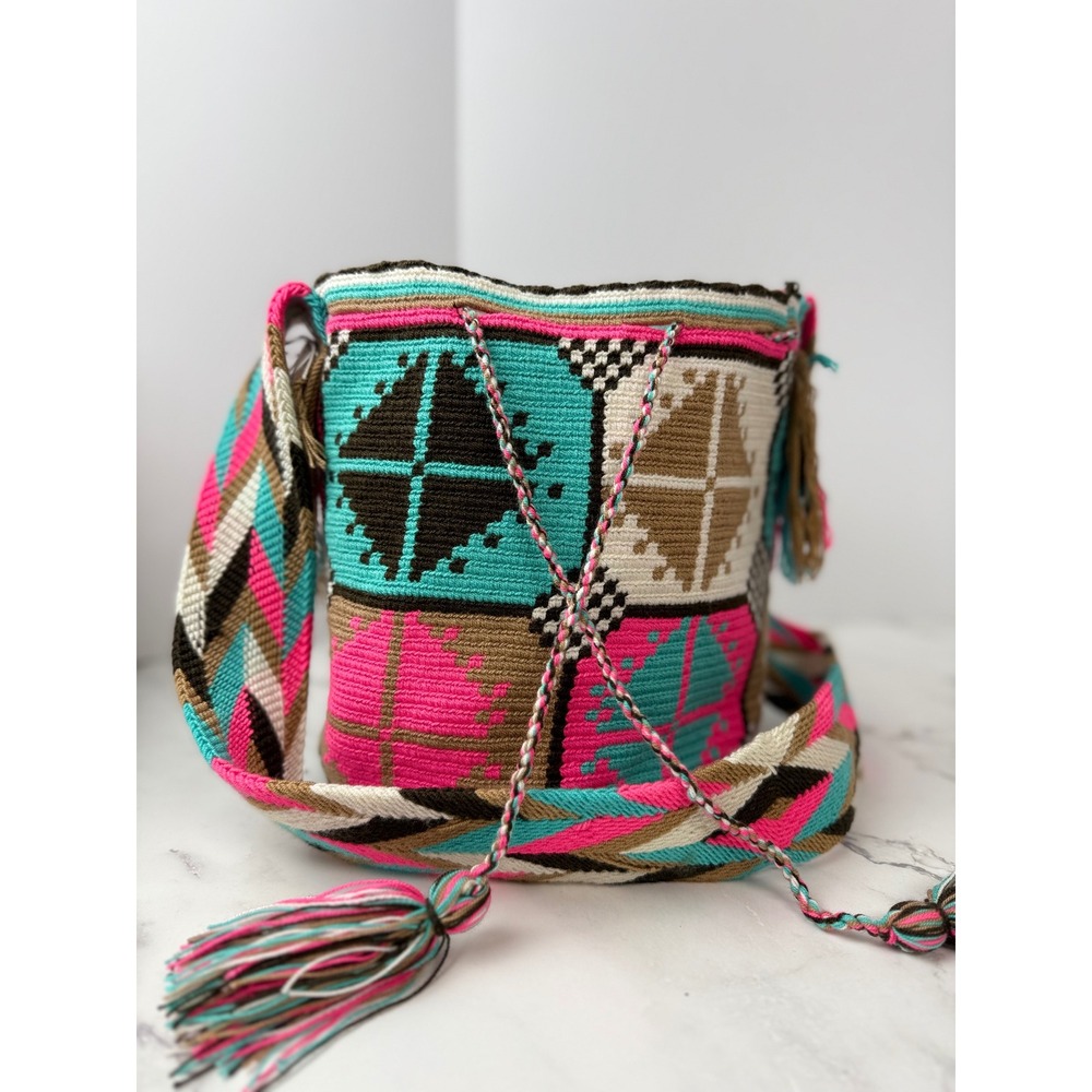Wayuu Mochila Handmade Crochet Bag Pink Teak Geometric Design Boho - Picture 1 of 6